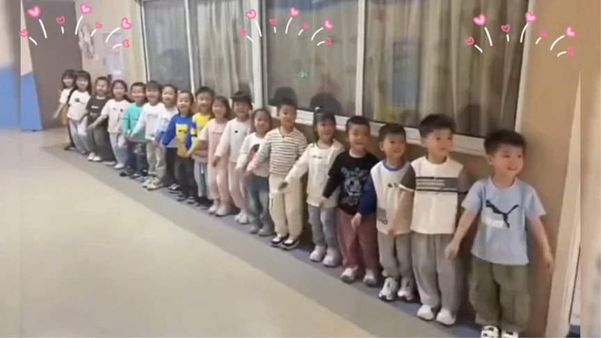 齐舞之王驾到通通闪开，这才是我们该有的状态！